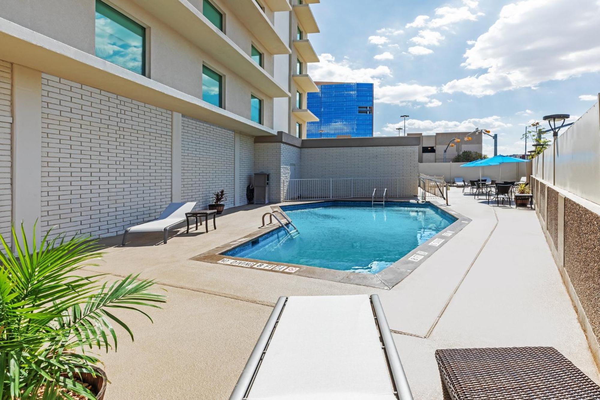 Holiday Inn Express El Paso-Central By Ihg Exterior foto